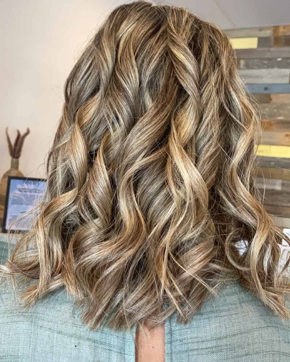 Balayage Hairstyle For Mom Of The Bride