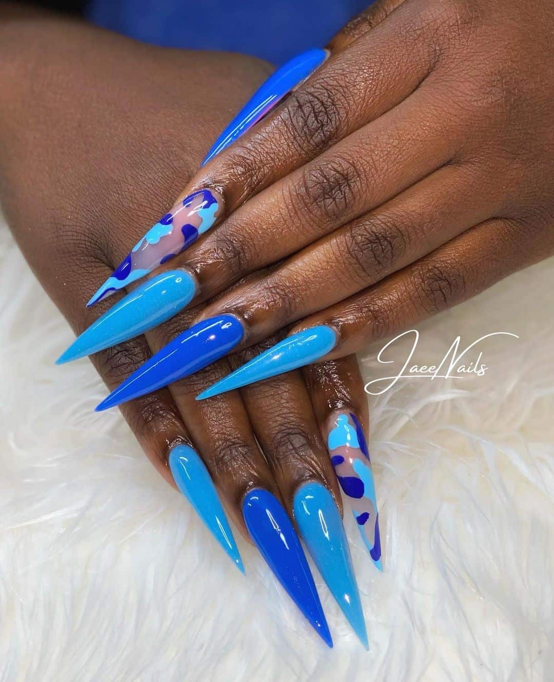 Blue Stiletto Nails Dramatic 
