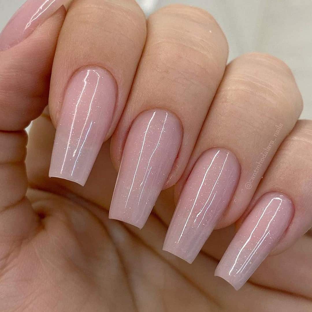 Coffin Nails Nude Shiny Look 