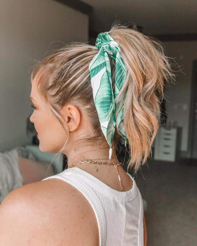 Curved Short Ponytail 1