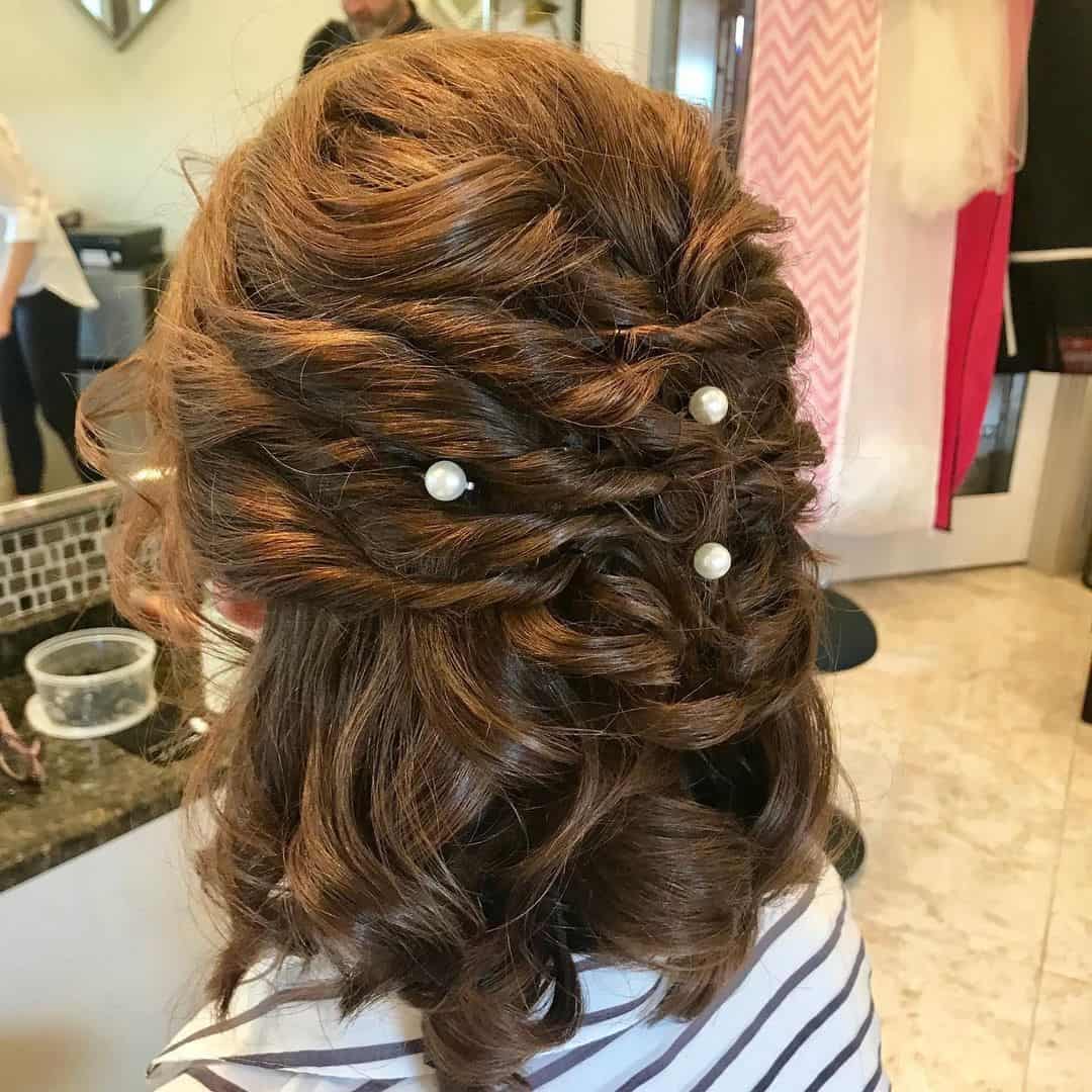 Loose Short Curls With Beads
