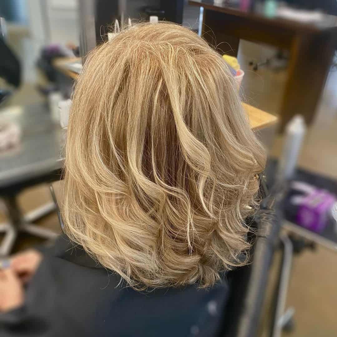 Wavy Blonde Blowout 