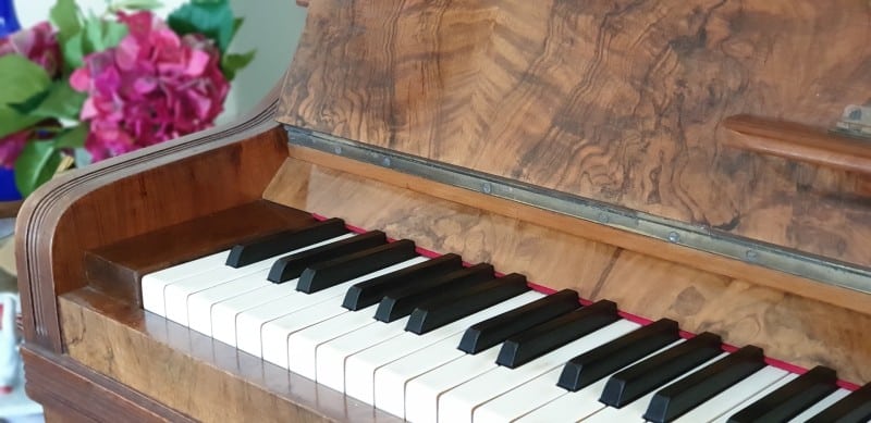 Where to Buy and Sell Antique Pianos