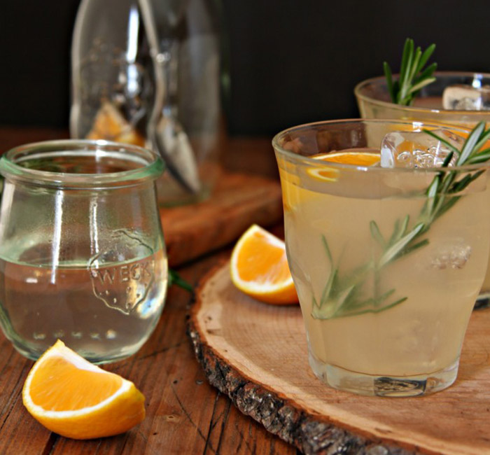7 DELICIOUS DRINK RECIPES FOR YOUR NEXT GIRLS’ NIGHT IN