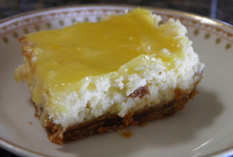 Lemon Cheesecake Bar With A Cookie Crust