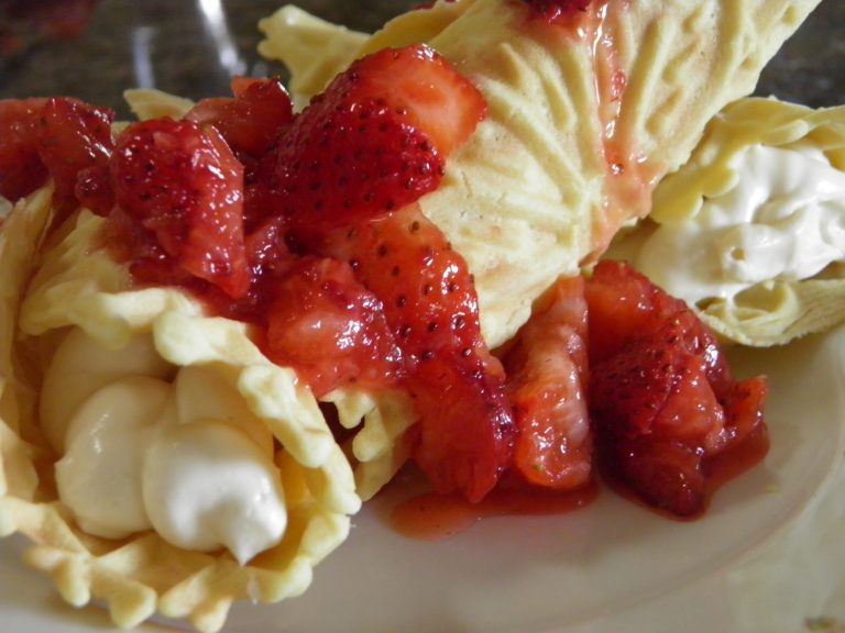 The Endless Possibilities of Pizzelle Desserts