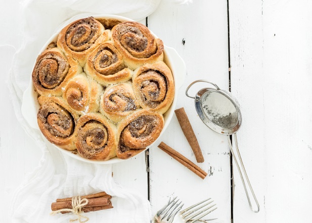 Christmas Morning: Pecan Sticky Rolls