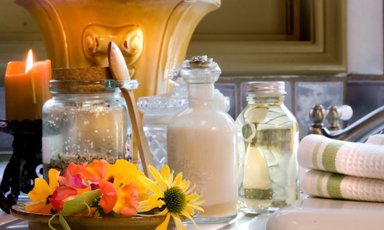 Less is More: 5 Household Items For Natural Beauty & Cleaning