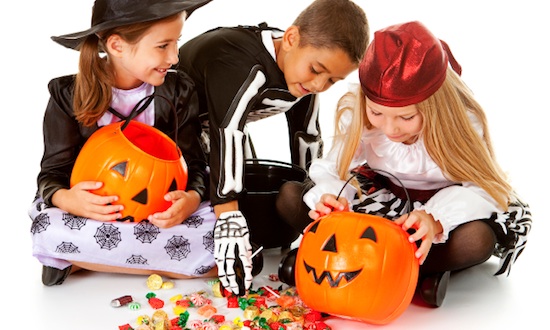 Post-Halloween Candy Dilemma: What Moms Do With the Loot