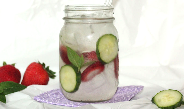 How to Infuse Water for a Refreshing Summer Drink