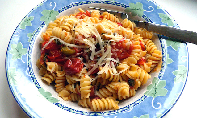 Hot and Cold: Quick Summer Pasta Dishes