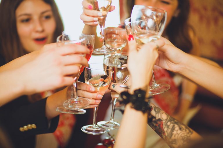 5 Tips for Surviving the Office Christmas Party