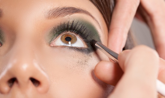 Makeup 101: Mastering the Smoky Eye