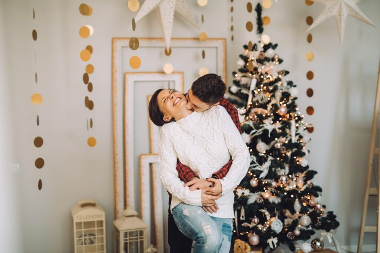 Don’t Make These 5 Relationship Mistakes During the Holidays